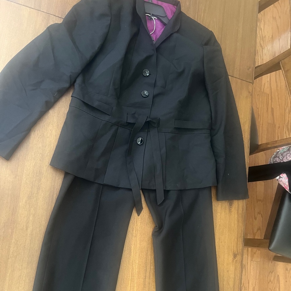🖤 Tailored Black Blazer & Trousers Set